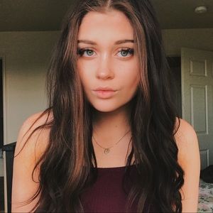 Meet your Posher, Lilly